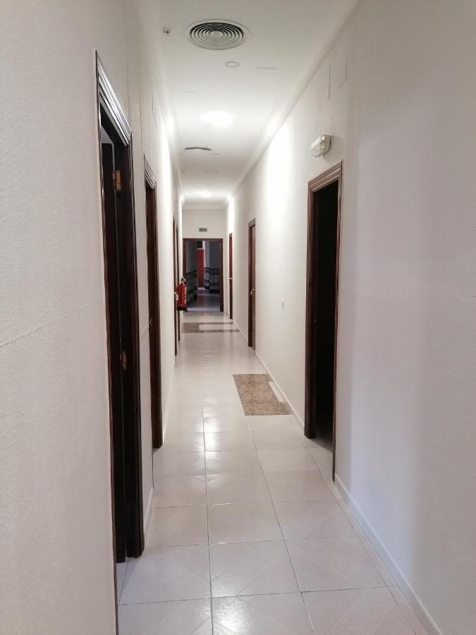 Pension A&E Manises Bagian luar foto