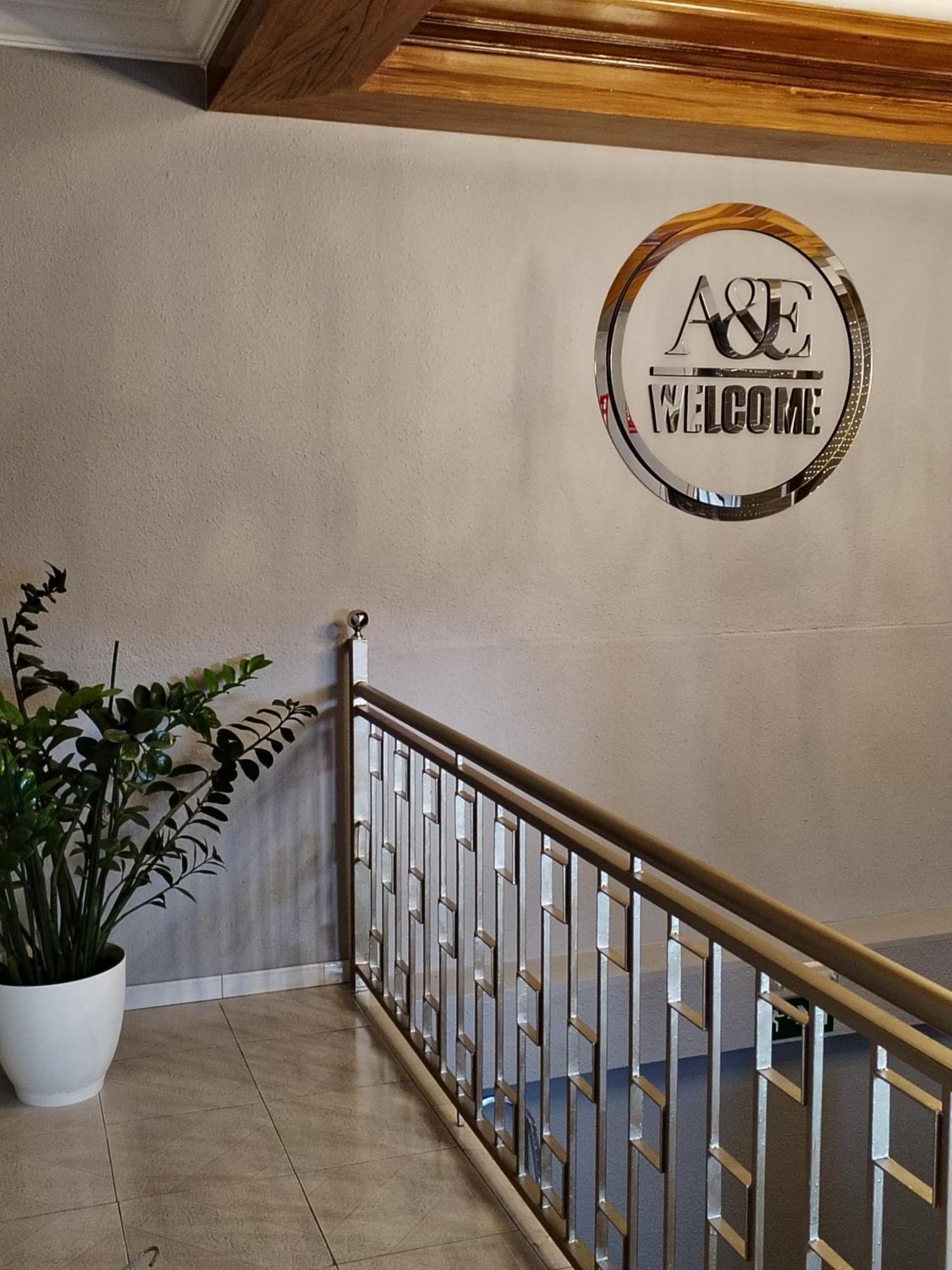 Pension A&E Manises Bagian luar foto