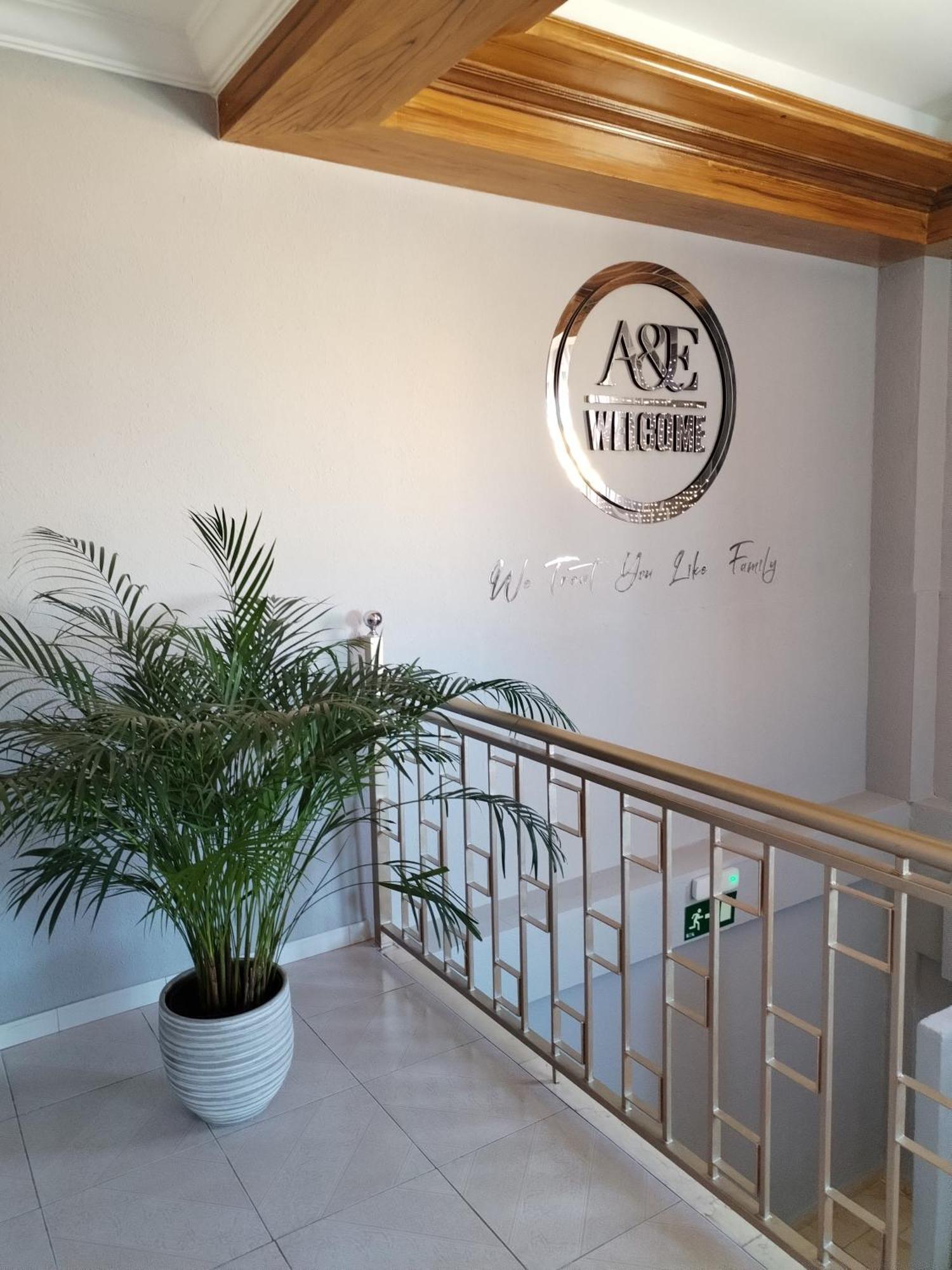 Pension A&E Manises Bagian luar foto